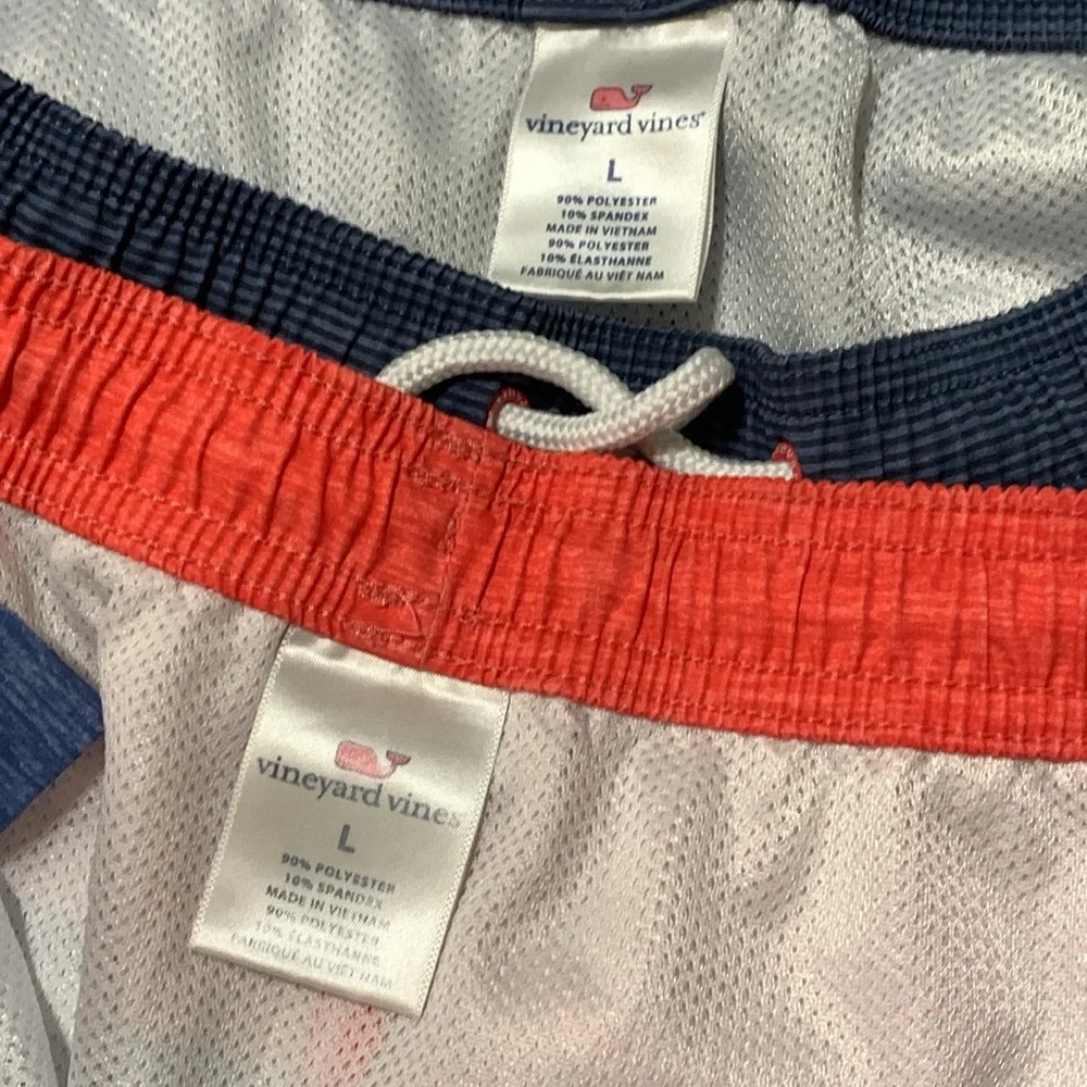 Vineyard Vines Lot of 2 Mens Size Large Swim Trunks Shorts Lined Striped